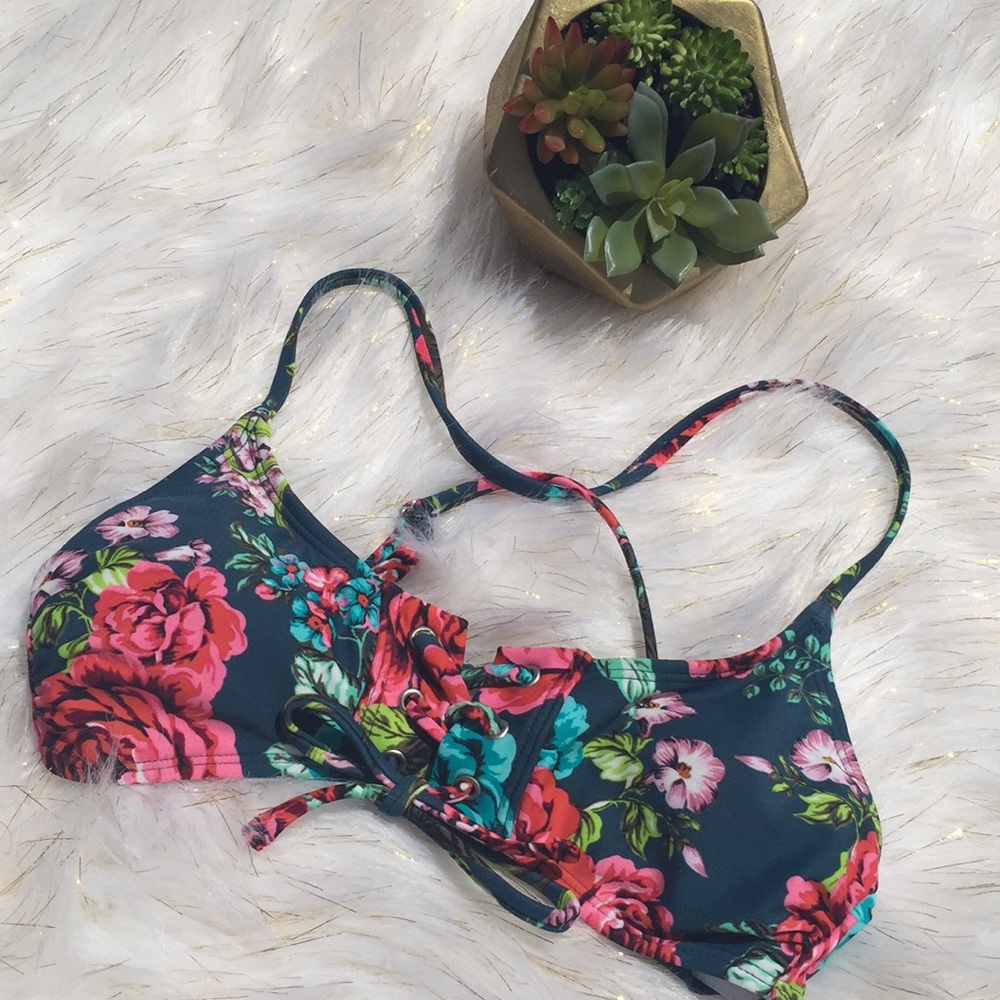 XHILARATION Bikini Top